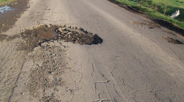 scandalos minor amendat umilit si amenintat de un politist si un jandarm motivul e stupid