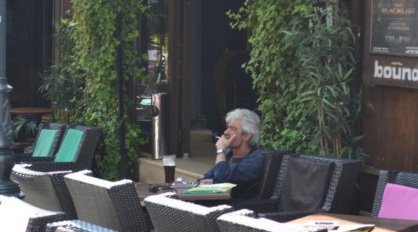 barurile care nu au terasa sufera de dorul fumatorilor