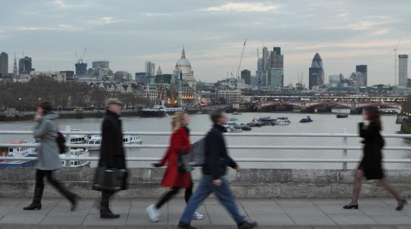 peste 300 de importanti oameni de afaceri sprijina iesirea marii britanii din ue