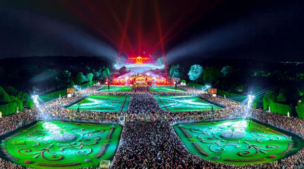 p asculta sunetul vienei direct in bucuresti la vienna summer night concert