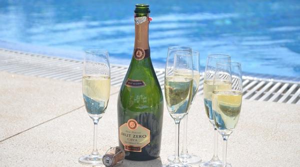 mesaje de constantin si elena mesaje in versuri pentru rude prieteni si colegi