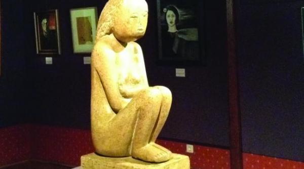 premierul ciolos a anuntat ca isi va dona salariul din luna aprilie campaniei pentru cumintenia pamantului