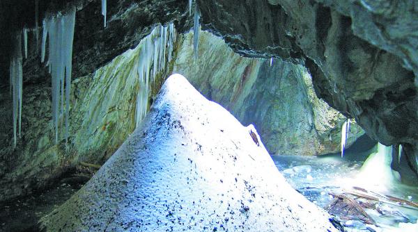 cercetatorii romani implicati in studiul incalzirii globale