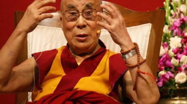 dalai lama considera ca exista prea multi refugiati in europa