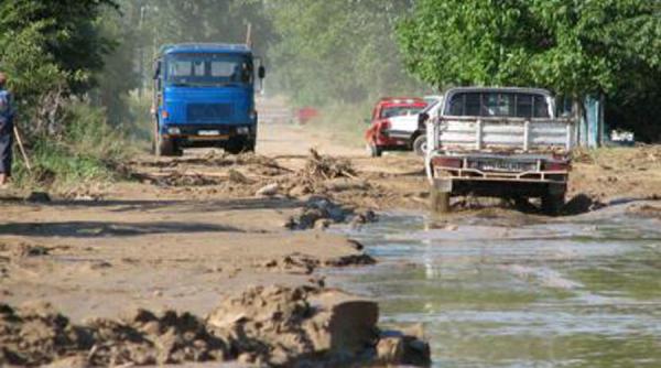 vaslui traficul pe de 581 a fost reluat se circula pe un sens alternativ