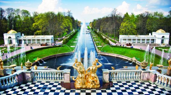 destinatia saptamanii weekend la sankt petersburg