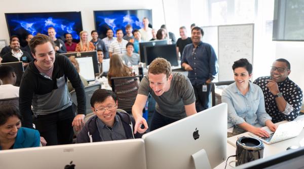 hackerii au gasit parola contului de facebook al lui mark zuckerberg si e cea mai jalnica