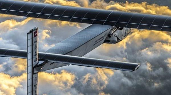 avionul solar impulse 2 a aterizat pe aeroporul kennedy din new york