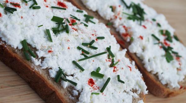 de ce este daunatoare branza topita organismului