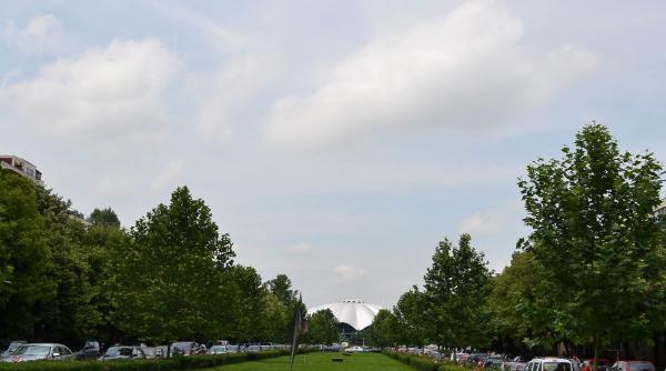 rainier de monaco onorat la bucuresti cu o statuie mai ieftina ca soclul