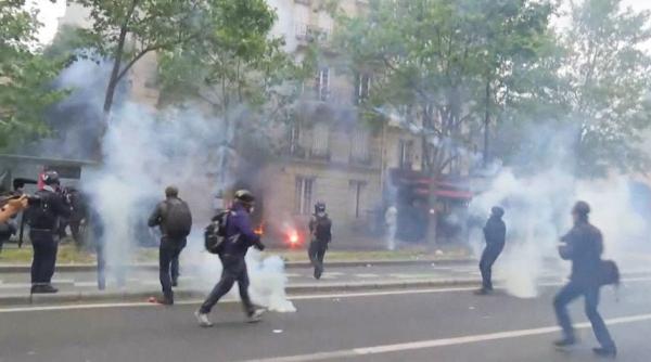 dupa protestele violente de marti hollande ameninta cu interzicerea manifestatiilor