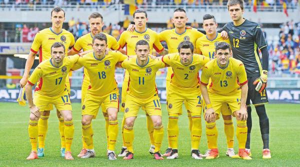 tricolorii paziti ca niste sefi de stat in franta