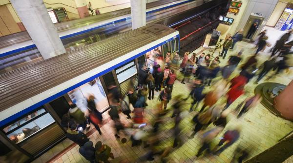 de ce sunt atatea defectiuni la metrou
