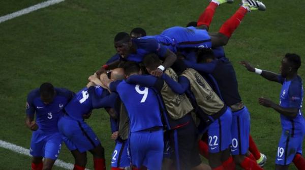 euro 2016 franta in optimile de finala dupa ce a invins albania 2 0