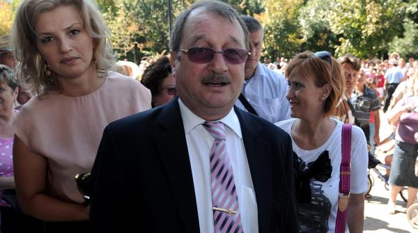 fost procuror mircea basescu trebuie sa primeasca minimum sapte ani de inchisoare