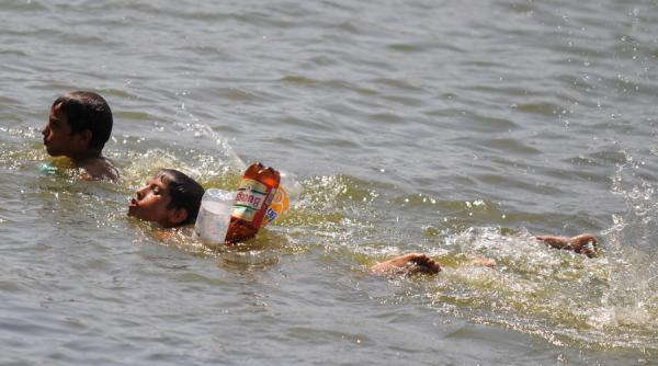 prognoza meteo canicula disconfort termic dar si instabilitate atmosferica accentuata incepand de vineri