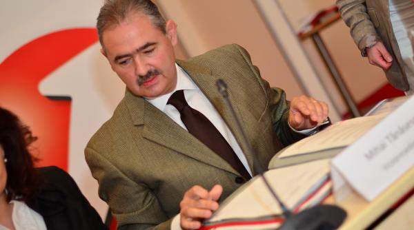 fostul ministru mihai tanasescu pus sub urmarire penala in dosarul rompetrol ii