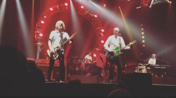 rick parfitt chitaristul trupei status quo in stare critica dupa ce a suferit un infarct in turcia