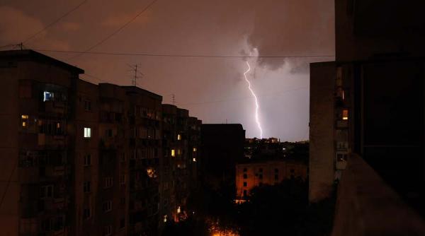 atentionare meteo vestul tarii sub cod galben de instabilitate atmosferica