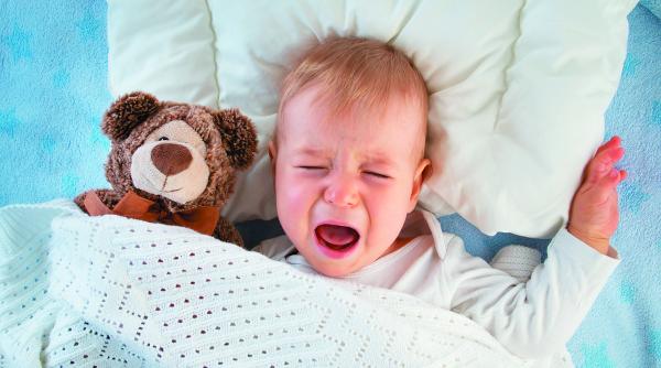 copiii lasati sa planga noaptea vor dormi mai mult