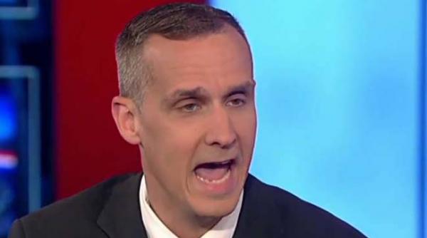 donald trump ramane fara seful sau de camapanie