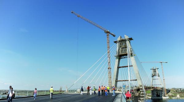 la cnadnr autostrazile se surpa direct de pe hartie