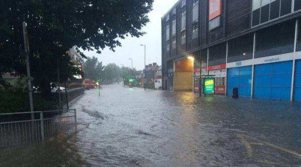 brexit inundatii la londra in timpul referendumului