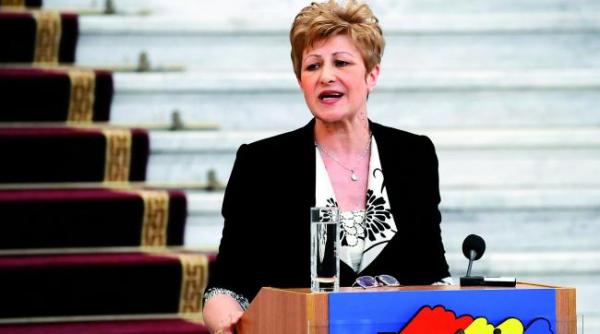 rarinca o blocheaza pe livia stanciu sa preia functia la ccr