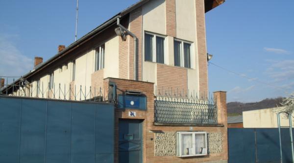 brasov perchezitii in penitenciar la persoane banuite de inselaciuni prin metoda accidentul