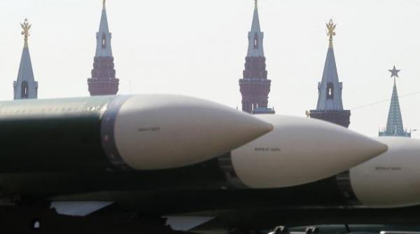 comandantul flotei baltice destituit de ministrul rus al apararii