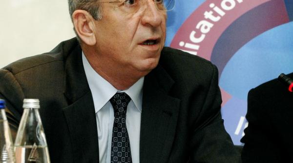 fiica generalului sri timpanul afaceri grele cu intitutiile de forta