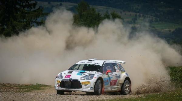 raliul moldovei moinesti debuteaza vineri cu 33 de echipaje la start girtofan poate deveni noul lider al campionatului