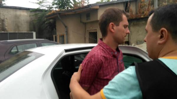 barbatul din prahova banuit ca si a injunghiat fosta iubita intr o cofetarie arestat preventiv