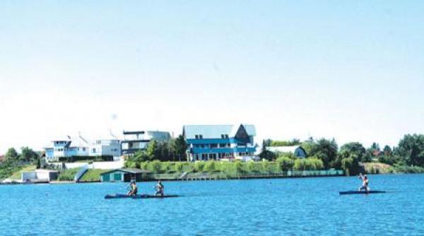 politia transporturi actiuni pe lacul snagov pentru descurajarea celor care perturba antrenamentele canotorilor