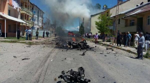 atac cu masina capcana in turcia 3 morti si 10 raniti