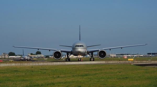 un avion al companiei qatar airways a aterizat de urgenta pe aeroportul otopeni