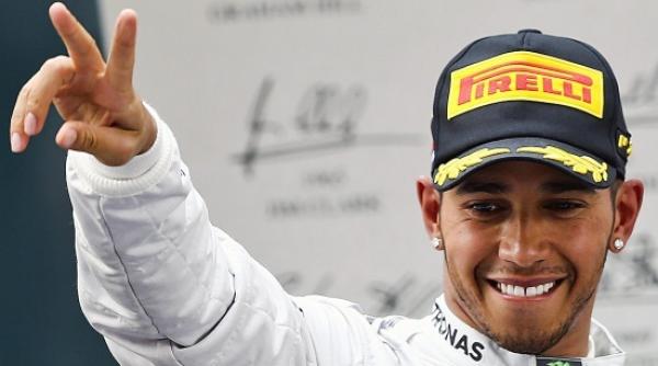 formula 1 lewis hamilton invingator in mp al marii britanii