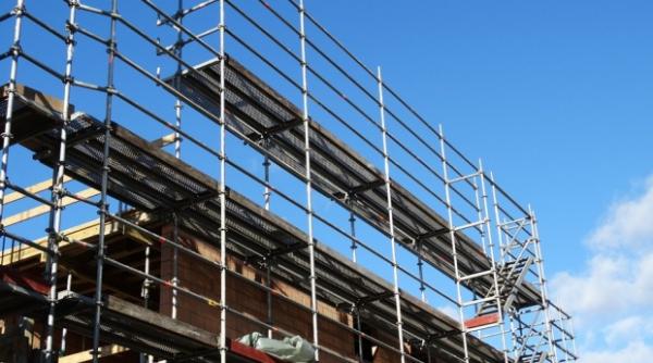 caz dramatic in timisoara un muncitor a ramas paralizat dupa ce a cazut de pe o schela