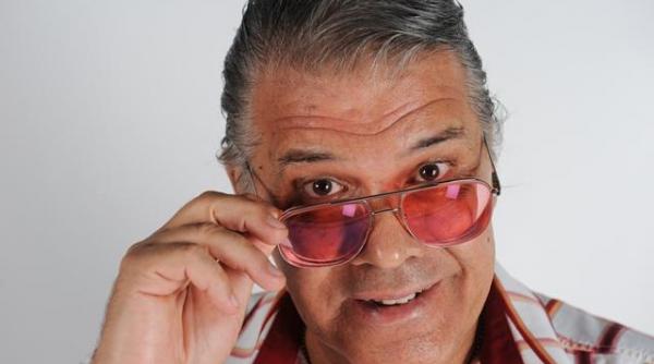 fata lui ronaldo nu picioarele lui