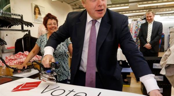 fostul primar al londrei boris johnson numit ministru de externe in noul guvern