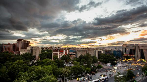 lovitura de stat in turcia elicoptere militare au deschis focul asupra sediului serviciului national de informatii de la ankara