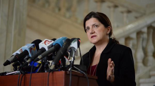 a fost pruna raluca angajata la sie