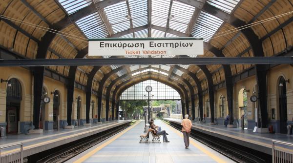 mae trenurile de calatori nu circula in grecia pana pe 20 iulie