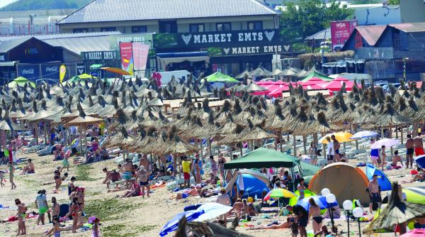hotii ataca in valuri vama veche localnicii fac potere