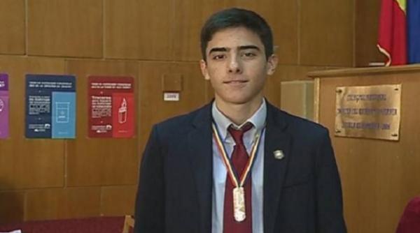 un elev roman este considerat viitorul einstein cele mai importante universitati din lume s au luptat pentru el