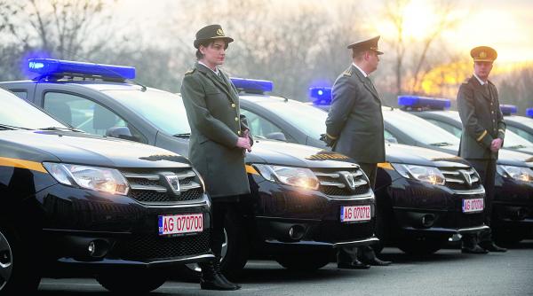 fiscul isi convinge cu cana propriii angajati sa nu mai ia spaga