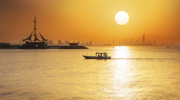 54 de grade in kuweit 14 luni de recorduri consecutive