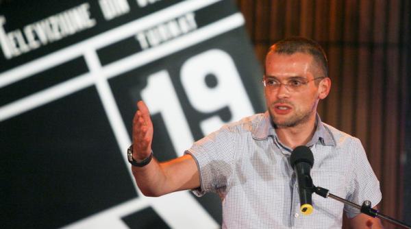 de ziua ta adelin petrisor jurnalist