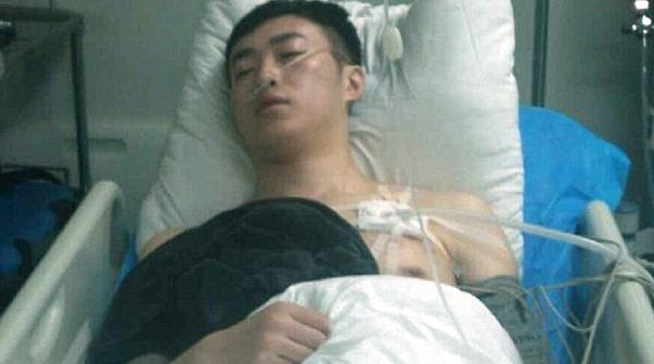 motivul suprinzator pentru care un suporter patimas a ajuns pe masa de operatie