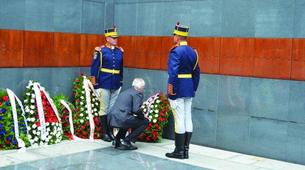 programul funeraliilor reginei ana